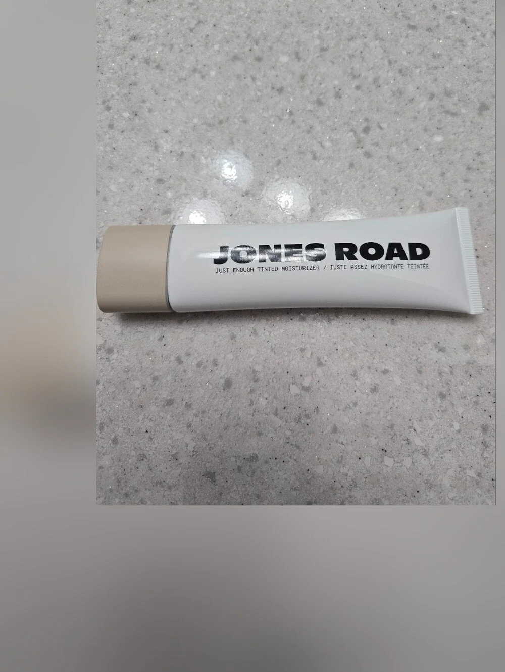 Jones Road Just Enough Tinted Moisturizer in Ivory